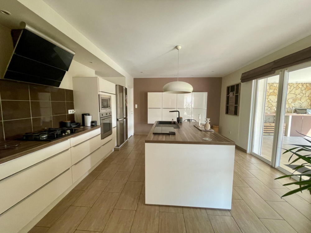 � vendre  Maison Saint-Maximin-la-Sainte-Baume (83470)