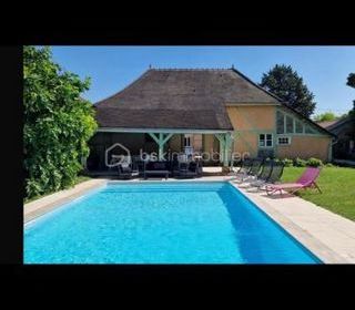  Propri�t�/ch�teau � vendre 6 pi�ces 225 m�