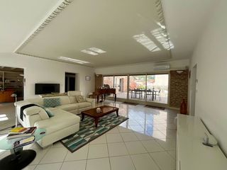  Appartement � vendre 5 pi�ces 235 m�