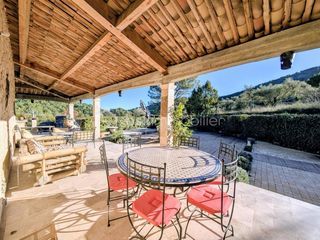  Maison � vendre 8 pi�ces 196 m�