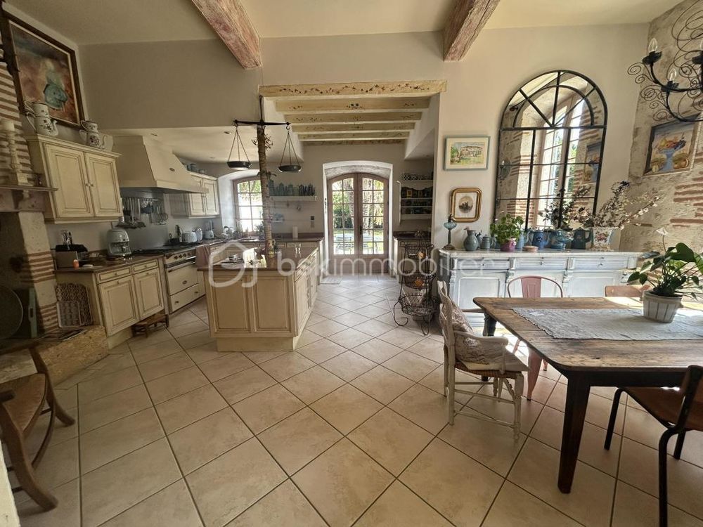 � vendre  Propri�t�/ch�teau Agen (47000)