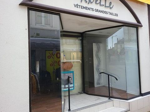 SABLE SUR SARTHE - Local commercial  ou bureau 500 72300 Sable sur sarthe