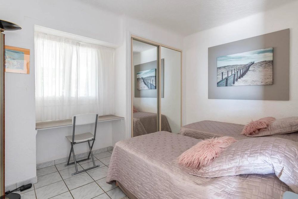 � vendre  Maison Gatti�res (06510)