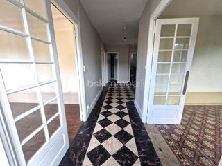  Immeuble � vendre 9 pi�ces 424 m�