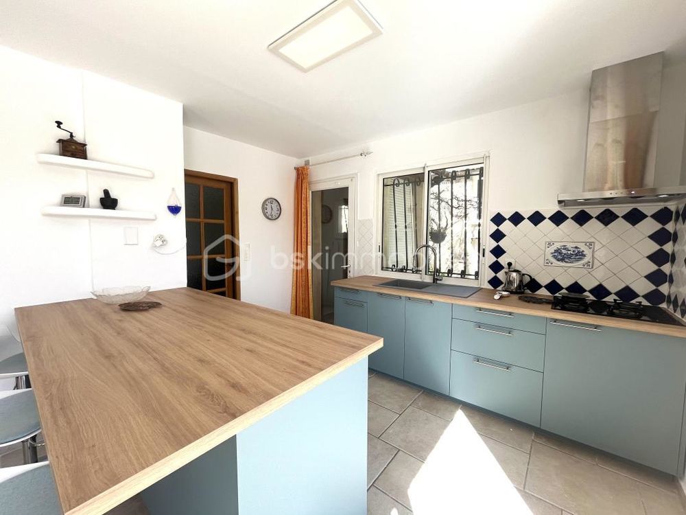 � vendre  Maison Saint-Paul-en-For�t (83440)