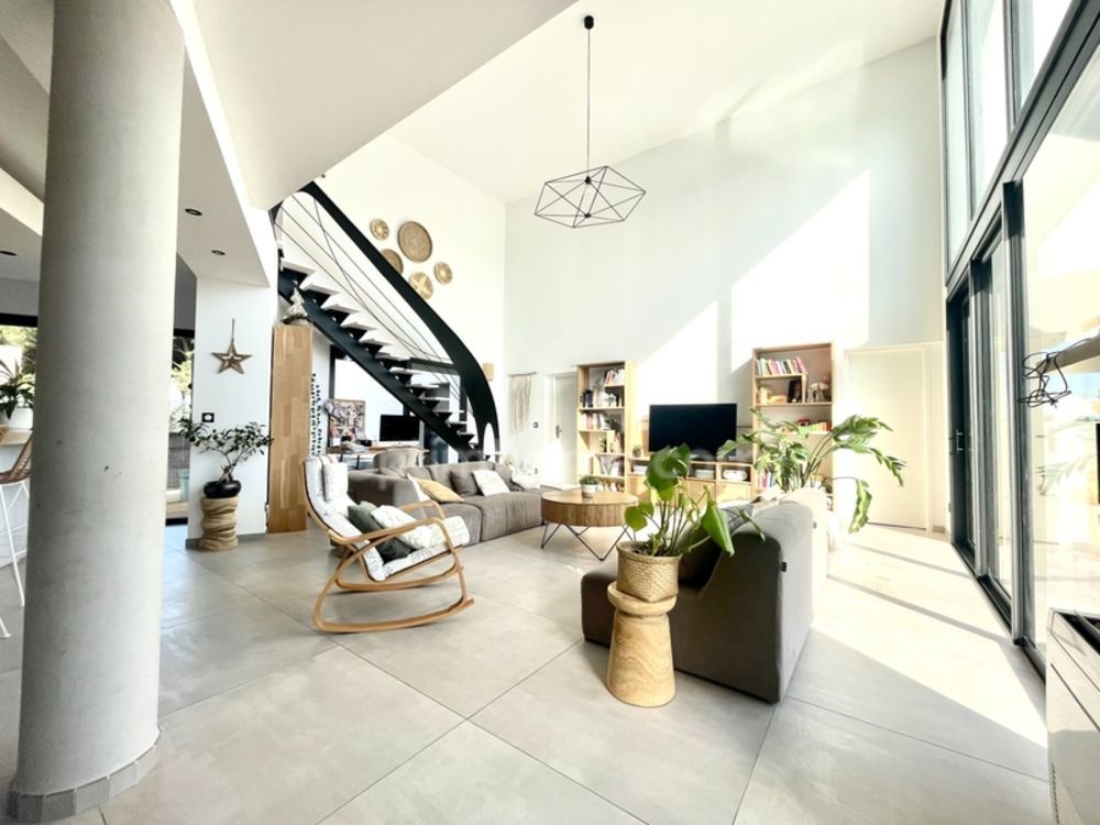 � vendre  Villa Aigues-Mortes (30220)