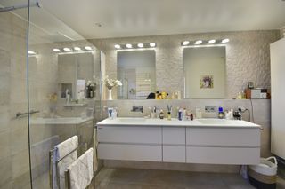  Maison � vendre 6 pi�ces 228 m�