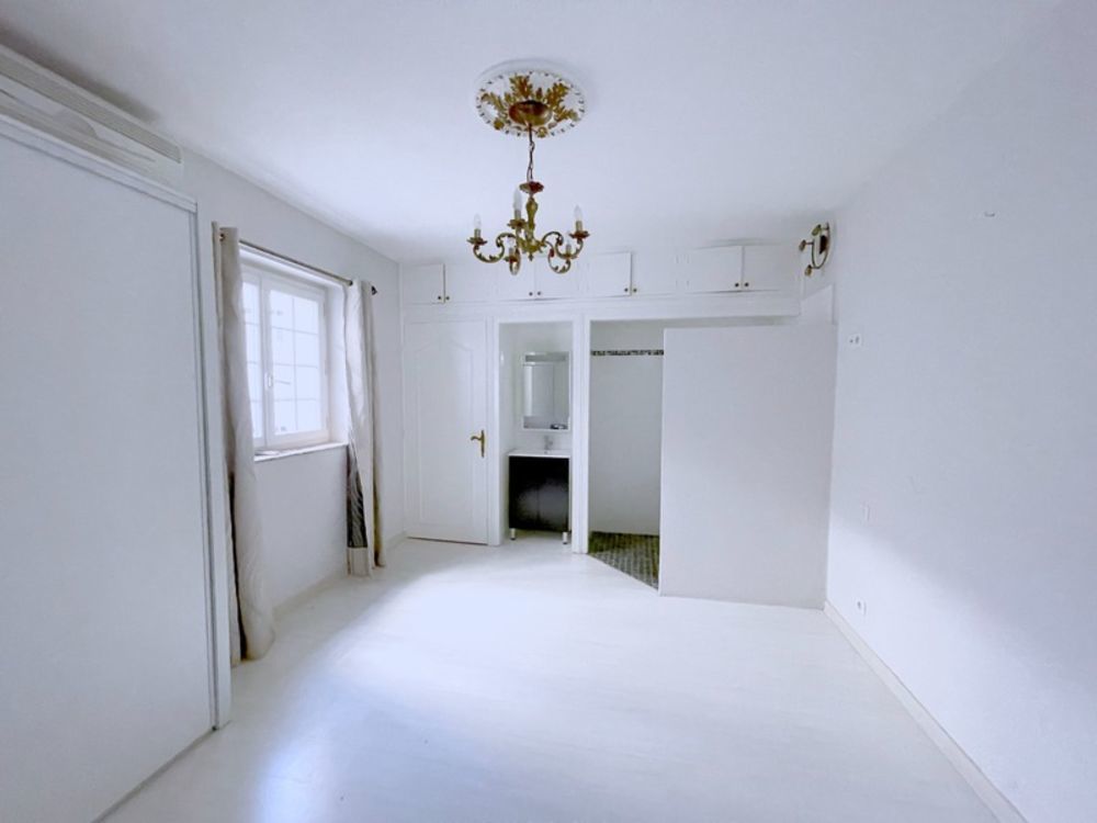 � vendre  Maison Saint-Hilaire-de-Brethmas (30560)