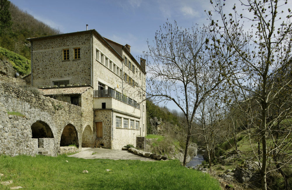 � vendre  Maison Saint-�tienne-de-Serre (07190)