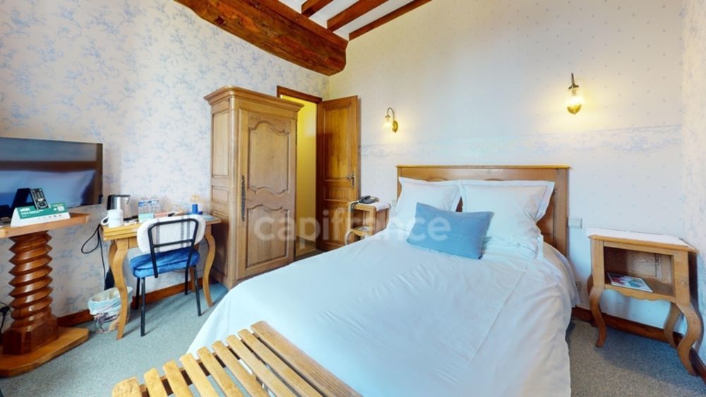 � vendre  Propri�t�/ch�teau Sainte-C�cile (50800)