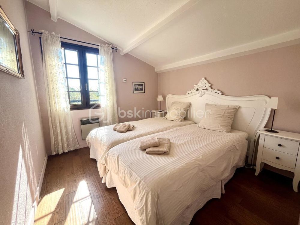 � vendre  Villa Bagnols-en-For�t (83600)