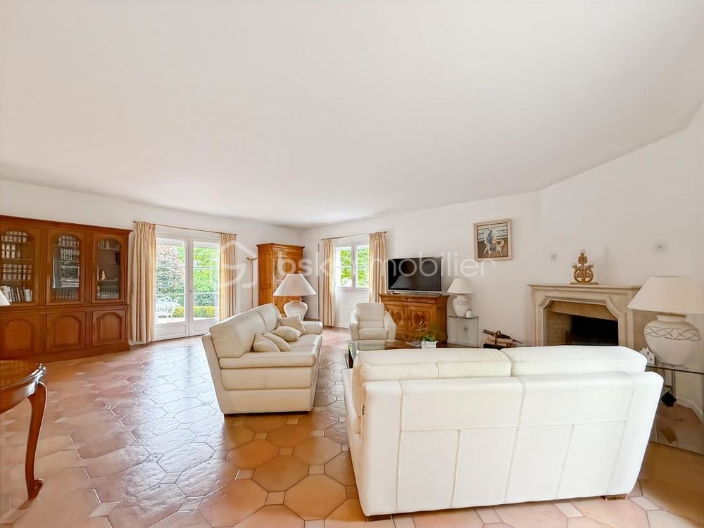 � vendre  Propri�t�/ch�teau Lardy (91510)