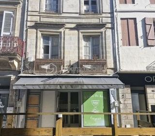  Immeuble � vendre 5 pi�ces 196 m�