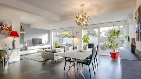   A la vente � BLOTZHEIM (68) maison contemporaine de 7 pi�ces avec jardin, sous-sol et garage Maison - 7 pi�ce(s) - 190 m�