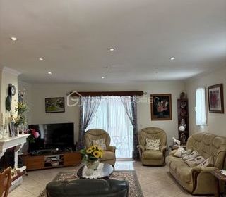  Villa � vendre 8 pi�ces 160 m�