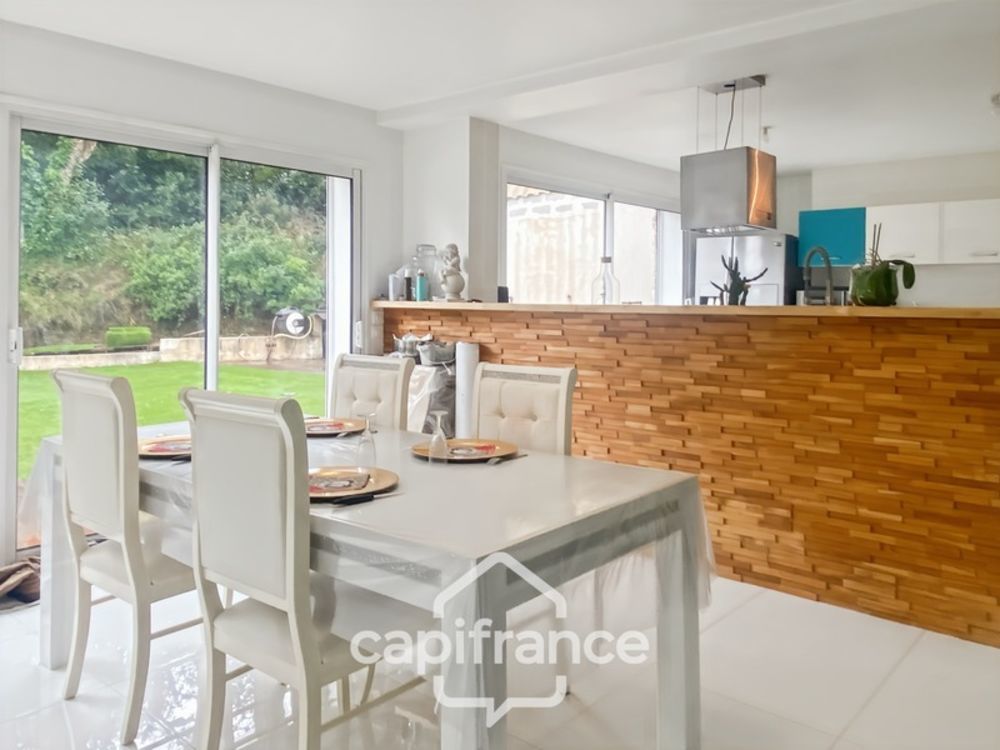 � vendre  Maison Carqueiranne (83320)