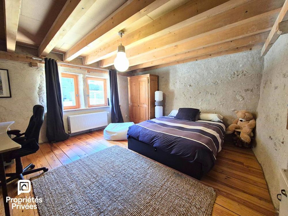 � vendre  Maison Collonges (01550)