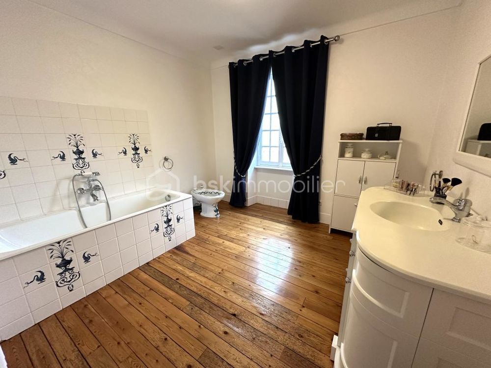 � vendre  Propri�t�/ch�teau Caen (14000)