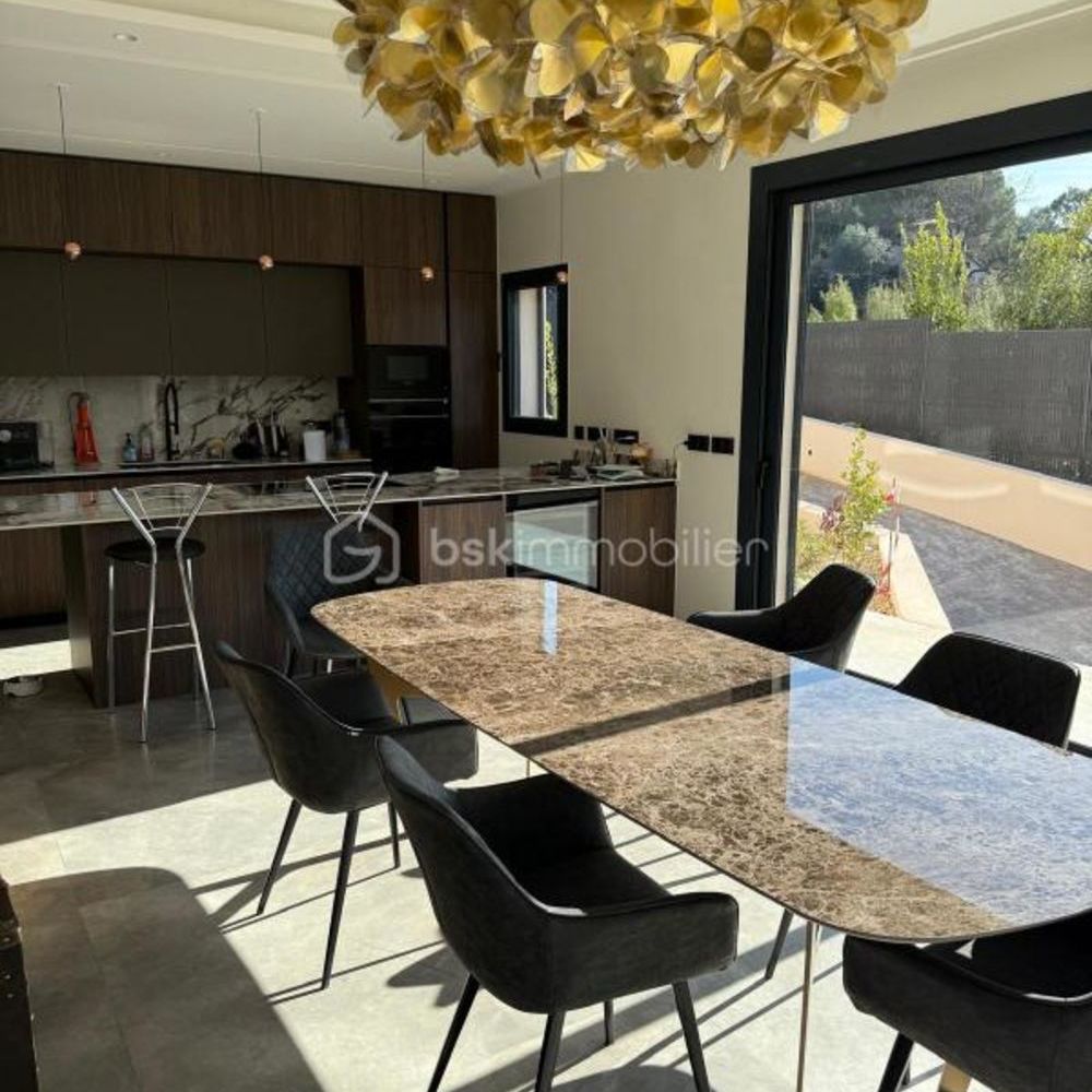 � vendre  Maison Valbonne (06560)