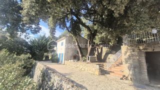  Propri�t�/ch�teau � vendre 10 pi�ces 296 m�