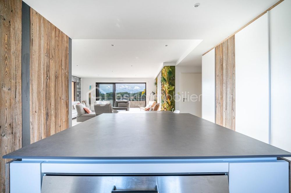 � vendre  Appartement Saint-Rapha�l (83700)