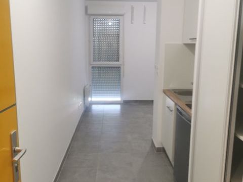   T1 avec parking � LA GARDE Appartement - 1 pi�ce(s) - 20 m�