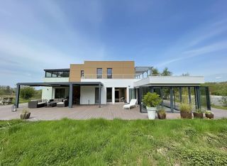  Maison � vendre 7 pi�ces 210 m�