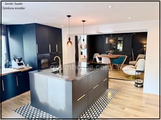  Maison � vendre 10 pi�ces 300 m�