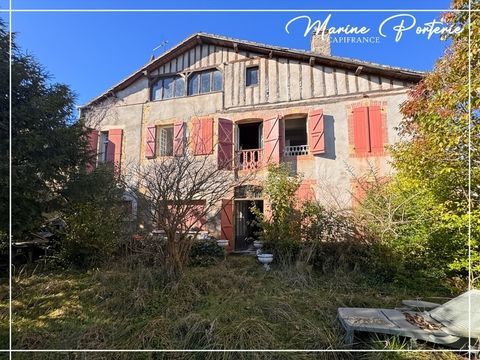   B�tisse de caract�re � colombages � 420 m� � terrain 1 350 m� � c�ur de bastide MASSEUBE Maison - 13 pi�ce(s) - 420 m�