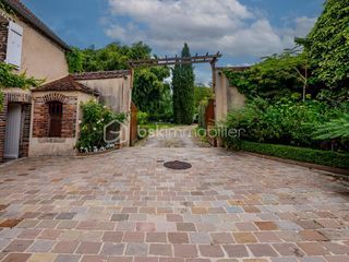  Propri�t�/ch�teau � vendre 9 pi�ces 260 m�