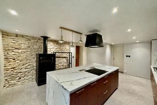  Propri�t�/ch�teau � vendre 8 pi�ces 202 m�