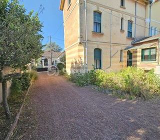  Propri�t�/ch�teau � vendre 7 pi�ces 159 m�