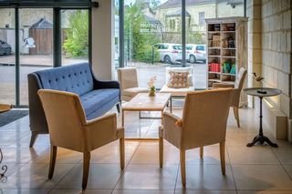  Immeuble � vendre 15 + pi�ces 1300 m�