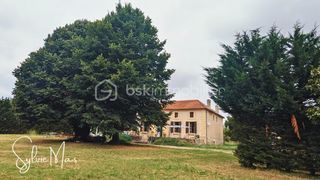  Propri�t�/ch�teau � vendre 8 pi�ces 264 m�