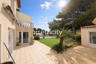  Maison � vendre 6 pi�ces 255 m�