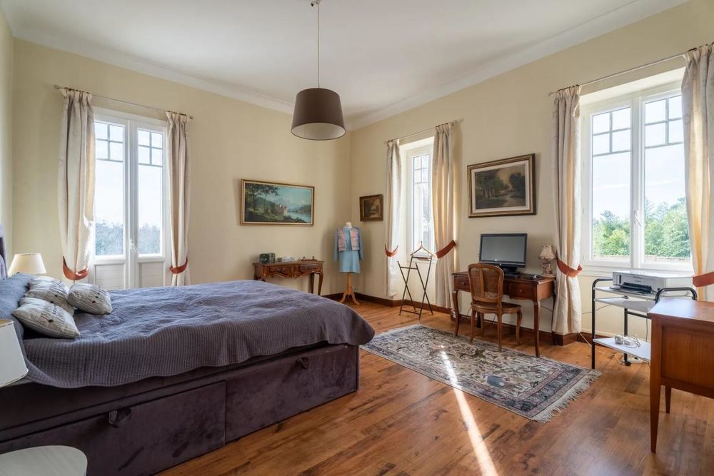 � vendre  Propri�t�/ch�teau Cenon (33150)