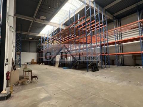 A LOUER 1502 M&sup2; ENTREPOT BUREAUX A SAINT-OUEN SUR SEINE 24720 93400 Saint ouen sur seine