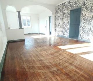  Maison � vendre 9 pi�ces 180 m�