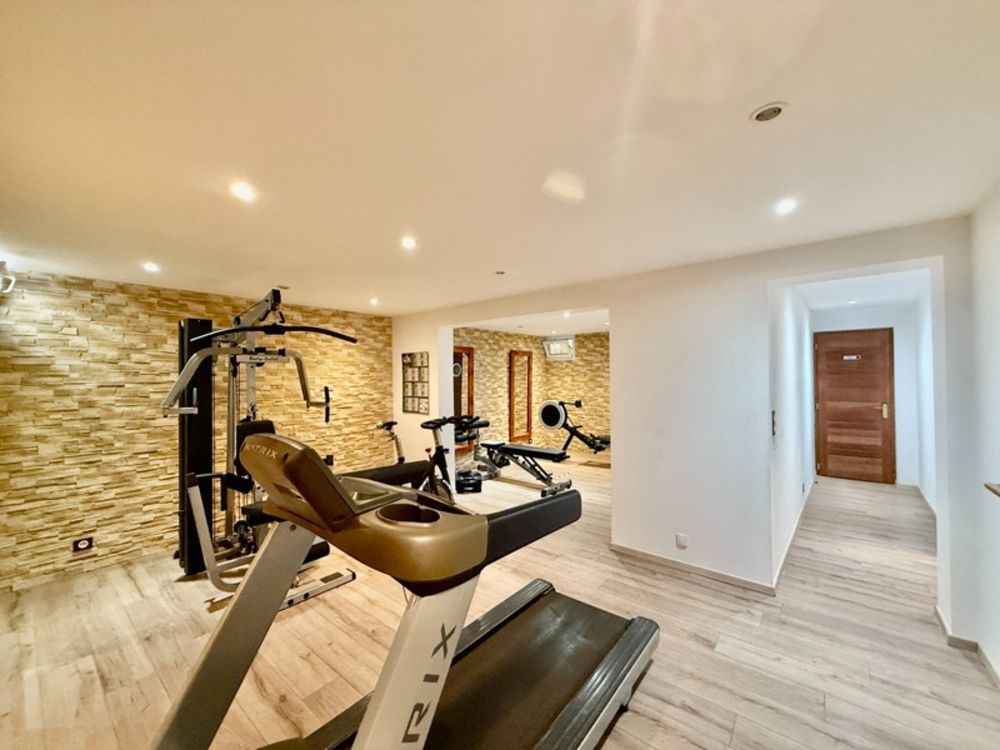 � vendre  Villa Grasse (06130)