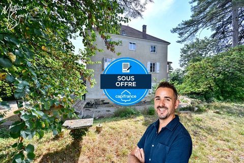   D�couvrez l'�l�gance intemporelle de cette Maison de Ma�tre d'exception � r�nover Propri�t�/ch�teau - 15 + pi�ce(s) - 498 m�