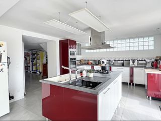  Maison � vendre 11 pi�ces 345 m�