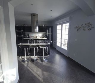  Maison � vendre 10 pi�ces 170 m�