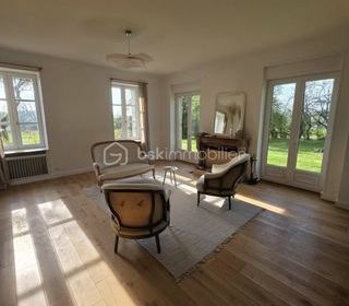  Propri�t�/ch�teau � vendre 10 pi�ces 306 m�