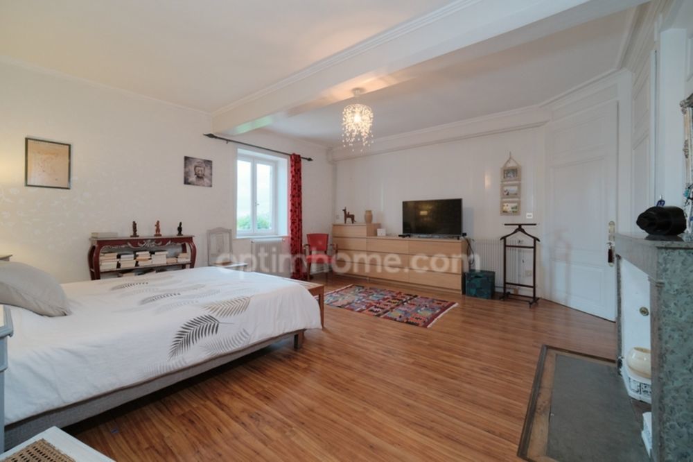 � vendre  Propri�t�/ch�teau Montanay (69250)