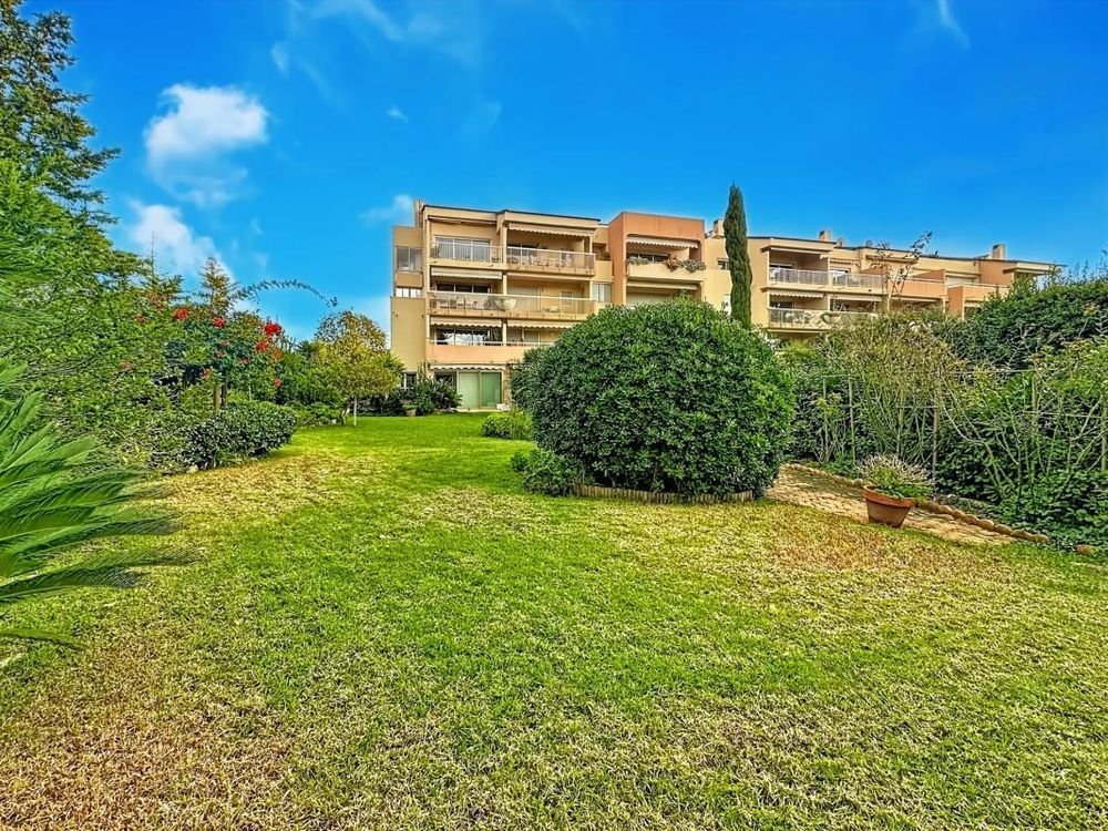 � vendre  Appartement Antibes (06600)