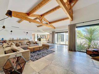  Maison � vendre 8 pi�ces 300 m�