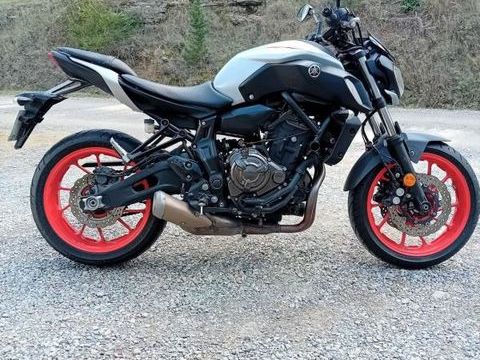 Moto YAMAHA 2020 occasion Berriac 11000