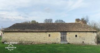  Remise / Grange � vendre 1 pi�ce 80 m�