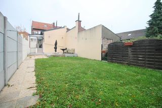  Immeuble � vendre 5 pi�ces 140 m�