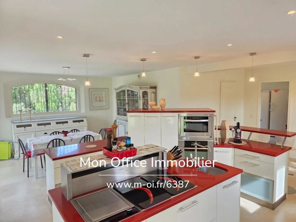 � vendre  Propri�t�/ch�teau Lauris (84360)